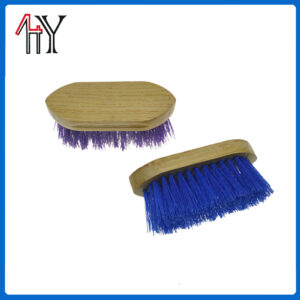 Wooden Handle Hard Bristle Horse Brush 12.8 cm