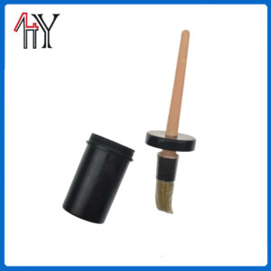 Hoof Oil Brush With Bucket PP And Bristle 5.5x5.5x20cm
