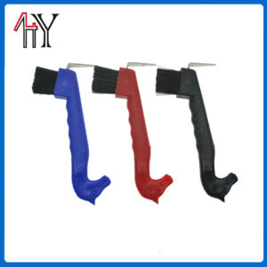 Horse Head Shape Hoof Pick with Brush PP