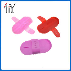 Large Plastic Massage Horse Brush PE 18 x 8.7 cm