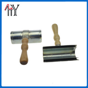 Galvanized Metal Double Bow Horse Scratcher
