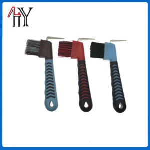 Soft Rubber Horse Hoof Pick With Brush 16x8.5cm