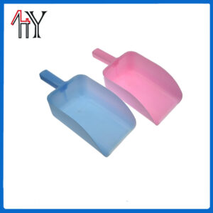 PP Feed Scoop For Horse Stable 33 cm