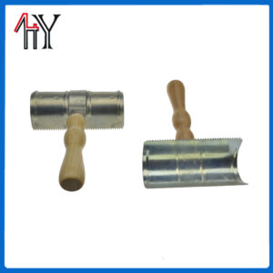 Galvanized Metal Curved Horse Massager