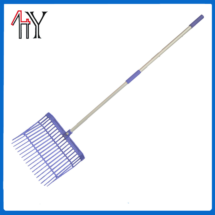ABS Plastic Bucket Style Horse Fork